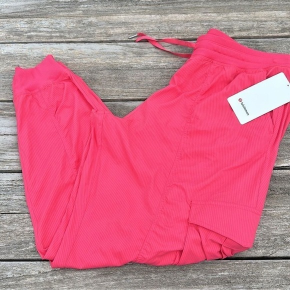 Lululemon Dance Studio Mid-Rise‎ Cargo Jogger Glaze pink large NWT - Picture 3 of 8